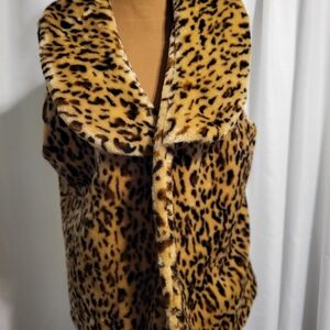 Elegant Leopard Print Faux Fur Vest